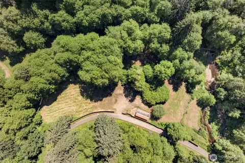 344 N Hull Creek Rd, Grays River, WA 98621
