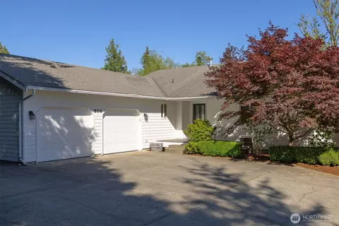 806 S Park Ct, Lynden, WA 98264