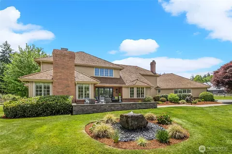 20729 SE 34th St, Sammamish, WA 98075