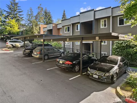 738 Kirkland Cir #E104, Kirkland, WA 98033
