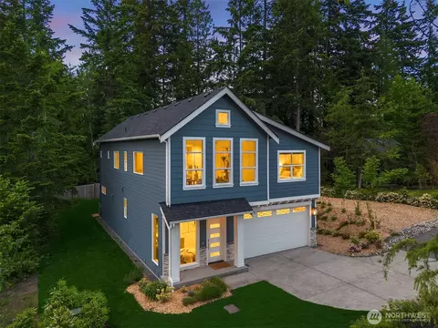 9022 53rd Ave W, Mukilteo, WA 98275
