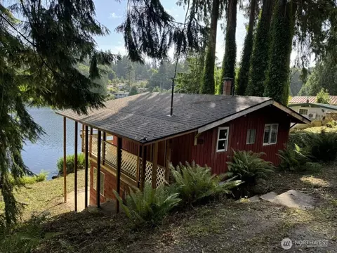 6901 Olive Ave, Stanwood, WA 98292