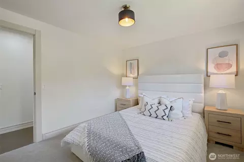 Bedroom - 9100 Olympic View Dr, Edmonds, WA 98026 photo 2 of 3