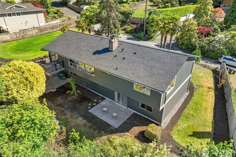 View/Area - 9100 Olympic View Dr, Edmonds, WA 98026 photo 2 of 3