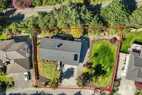 View/Area - 9100 Olympic View Dr, Edmonds, WA 98026 photo 1 of 4