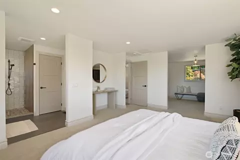 Bedroom - 9100 Olympic View Dr, Edmonds, WA 98026 photo 1 of 3