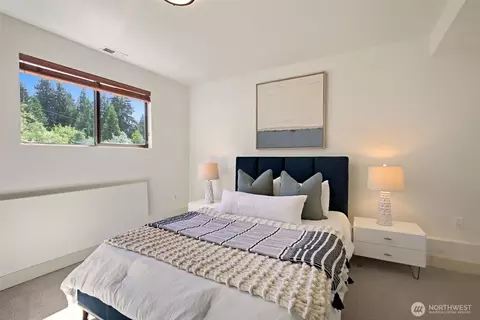 Bedroom - 9100 Olympic View Dr, Edmonds, WA 98026 photo 3 of 3