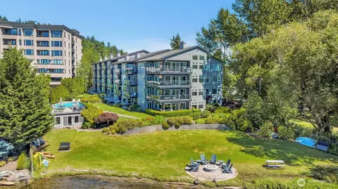 9201 NE Juanita Dr #101, Kirkland, WA 98034