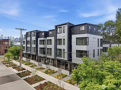 2009 Minor Ave E, Seattle, WA 98102 photo 4