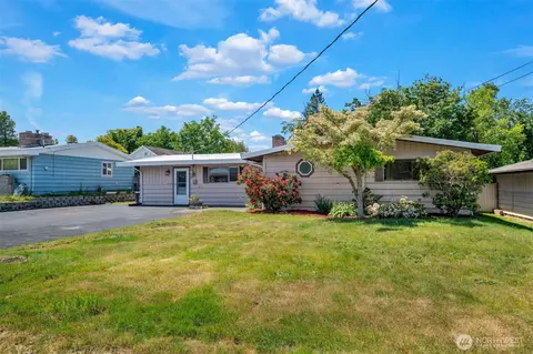 26845 15th Ave S, Des Moines, WA 98198