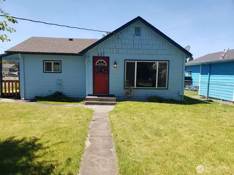 845 SW 3rd Ave, Castle Rock, WA 98611