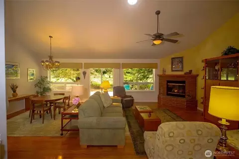 Living - 226 Hurricane Ridge Dr, Sequim, WA 98382 photo 2 of 4