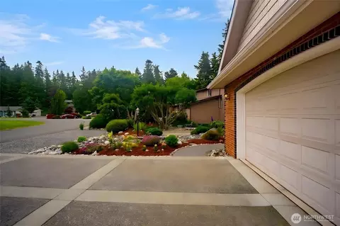 Exterior - 226 Hurricane Ridge Dr, Sequim, WA 98382 photo 9 of 10
