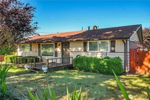 12037 S 64th Ave, Seattle, WA 98178