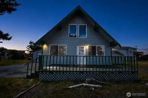 1205 Fairwood Dr SW, Ocean Shores, WA 98569