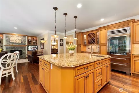 Kitchen - 14411 3rd Dr SE, Mill Creek, WA 98012 photo 3 of 5