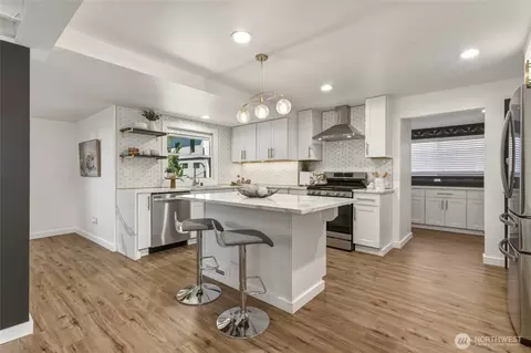 Kitchen - 21 N Bellevue Ave, Walla Walla, WA 99362 photo 1 of 6