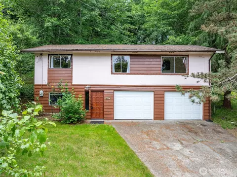 467 E Mommsen St E, Mccleary, WA 98557