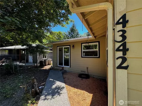 4342 Herring St, Langley, WA 98260