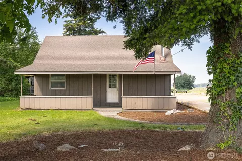Exterior - 6791 Noon Rd, Everson, WA 98247 photo 1 of 6