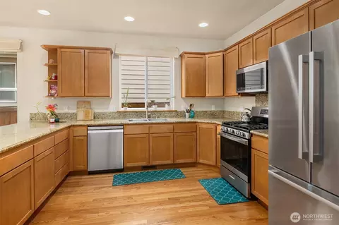 Kitchen - 18430 42nd Ave SE, Bothell, WA 98012 photo 1 of 3