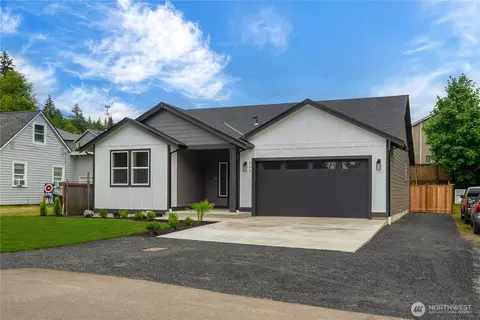 756 Pioneer St SW, Tumwater, WA 98512