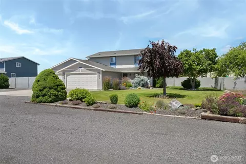 7690 Mcdougal Ave NE, Moses Lake, WA 98837