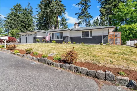 7913 Westshore Dr SW, Lakewood, WA 98498
