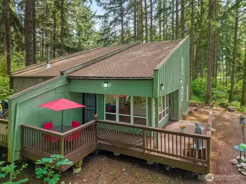 17830 Overlake Ct SE, Yelm, WA 98597