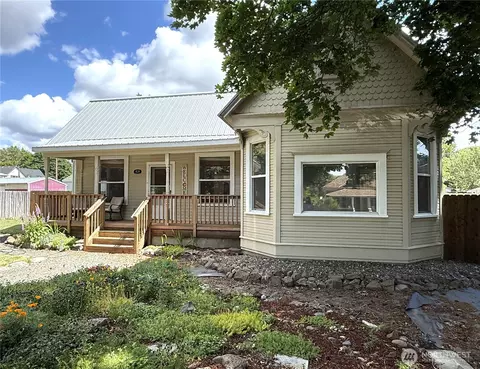 416 E Spring St, Dayton, WA 99328