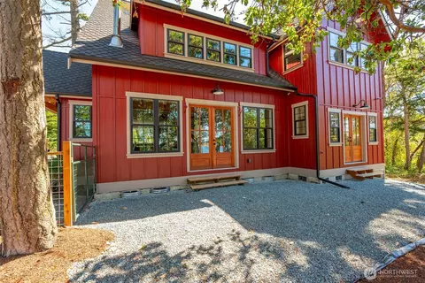 1863 Madrona Way, Coupeville, WA 98239
