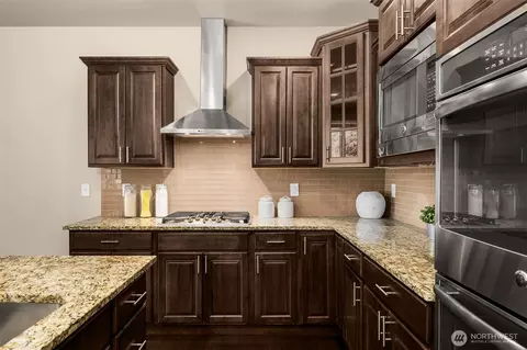 Kitchen - 3907 174th Pl SE, Bothell, WA 98012 photo 3 of 3