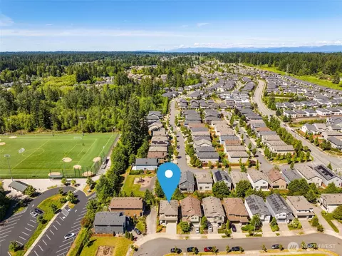 View/Area - 3907 174th Pl SE, Bothell, WA 98012 photo 2 of 7