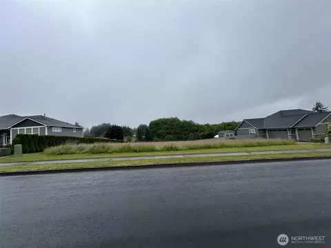 125 Strawberry Ln, Longview, WA 98632