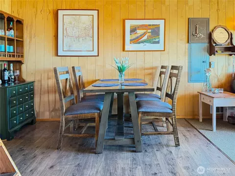 Dining - 2 S Pilchuck Ave, Everett, WA 98206 photo 2 of 2