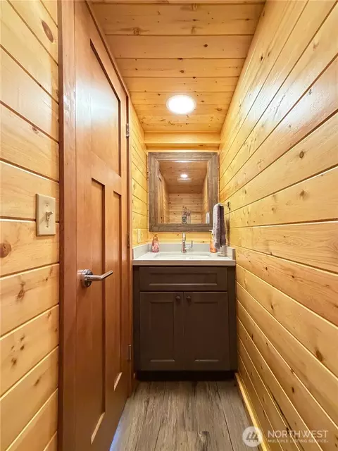Bath - 2 S Pilchuck Ave, Everett, WA 98206 photo 3 of 4