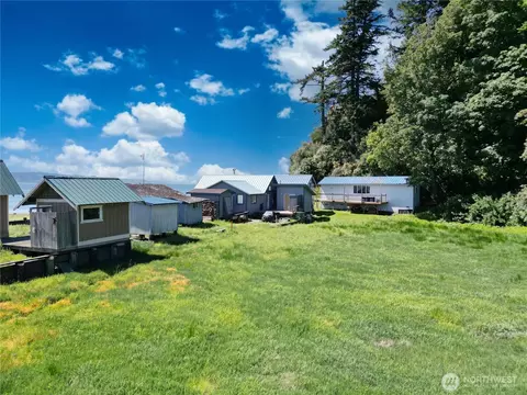 Exterior - 2 S Pilchuck Ave, Everett, WA 98206 photo 6 of 6