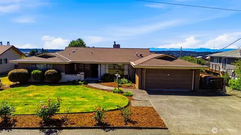 1874 Lenore Dr, Tacoma, WA 98406