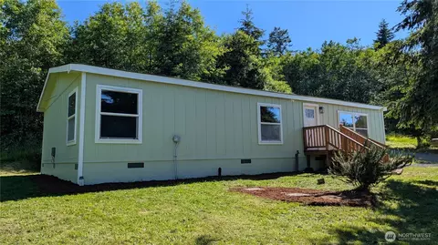 104 Sun Valley Dr, Chehalis, WA 98532
