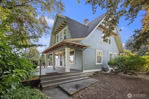 732 S Summit Ave, Bremerton, WA 98312