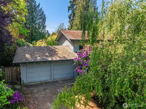 1011 143rd Ave SE, Bellevue, WA 98007