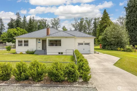 10531 Sterling Rd, Sedro Woolley, WA 98284