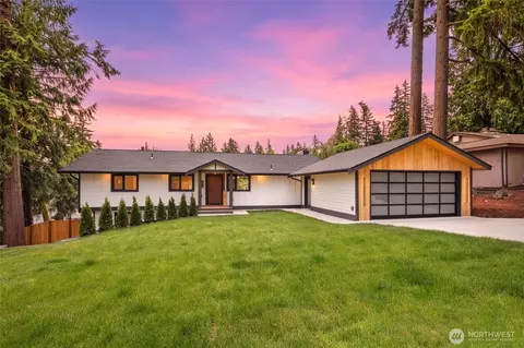 4210 163rd Ave SE, Bellevue, WA 98006
