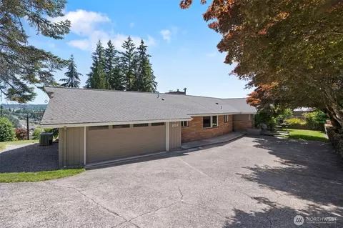 103 SE 16th St, Chehalis, WA 98532