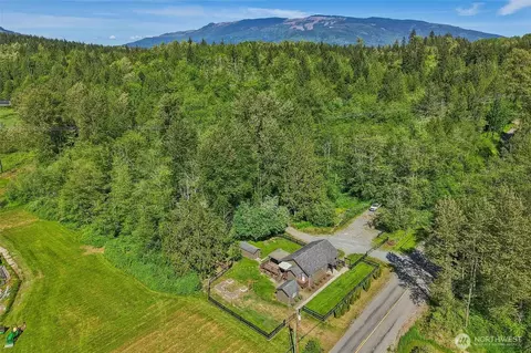 21199 Grip Rd, Sedro Woolley, WA 98284
