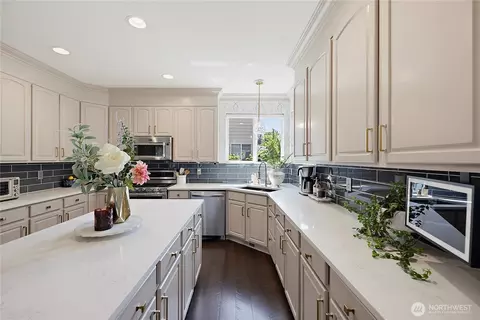 Kitchen - 1117 Van Ogle Ln NW, Orting, WA 98360 photo 1 of 3