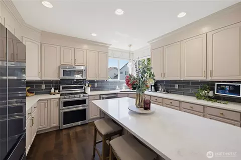 Kitchen - 1117 Van Ogle Ln NW, Orting, WA 98360 photo 2 of 3