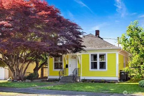 2205 W North St, Bellingham, WA 98225
