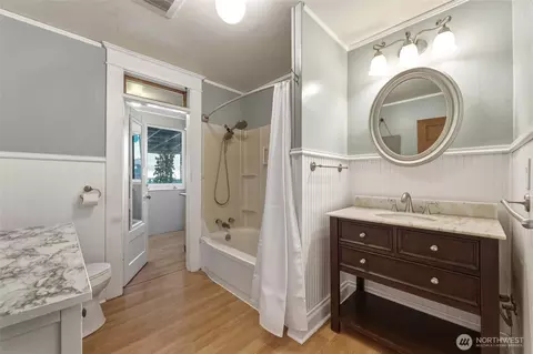 Bath - 214 Eagan St, Walla Walla, WA 99362 photo 1 of 1