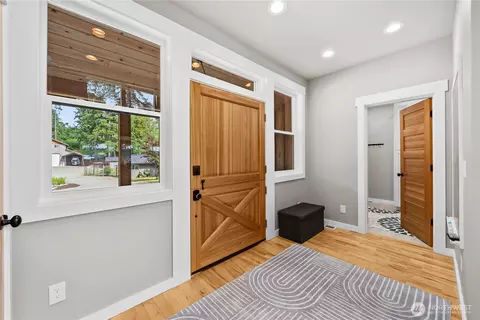 Entry Way - 458 E Stretch Island Rd S, Grapeview, WA 98546 photo 1 of 3